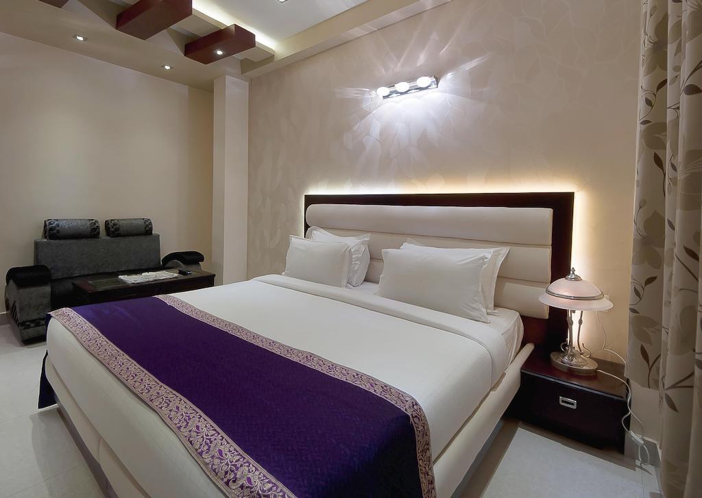 Hotel Central Residency Варанасі Екстер'єр фото