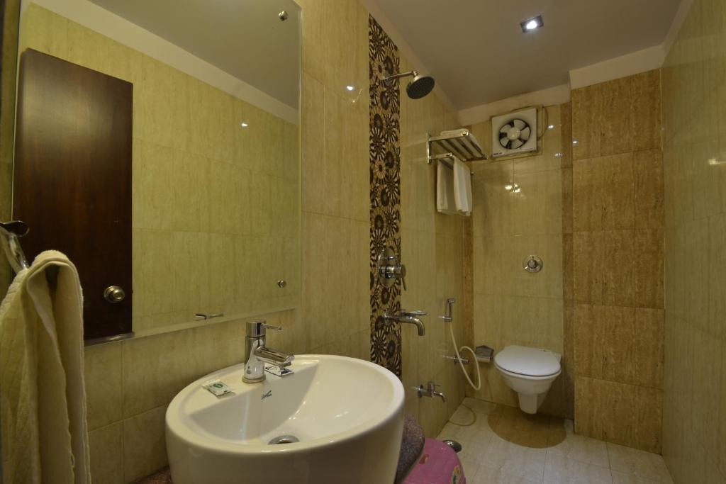 Hotel Central Residency Варанасі Екстер'єр фото