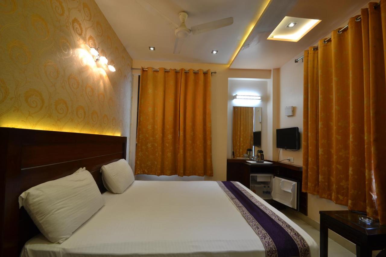Hotel Central Residency Варанасі Екстер'єр фото